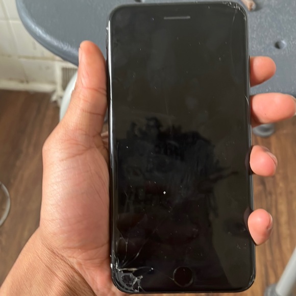 iPhone 7plus with rick air pod case and we can make a deal about AirPods